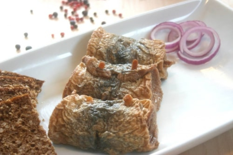 Eingelegte Bratrollmöpse